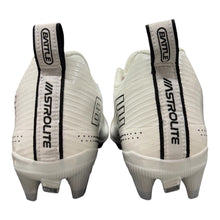 画像をギャラリービューアに読み込む, Battle|Astrolite Football Cleats
