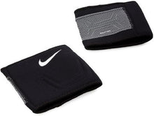 画像をギャラリービューアに読み込む, NIKE｜VENTED Skinny Neo Knee Sleeve（Pair）
