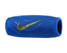 画像をギャラリービューアに読み込む, NIKE｜Dri-Fit Chin Shield
